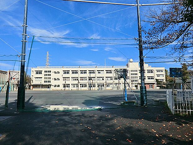 横浜市立原小学校　距離約200m
