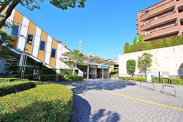 小田急多摩線「栗平」駅まで約1400m