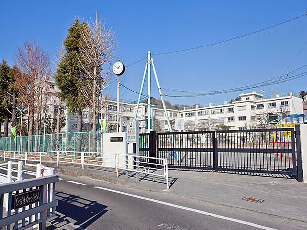 川崎市立菅生小学校まで約700m