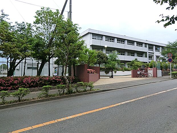 藤沢市立大庭中学校まで約1200m