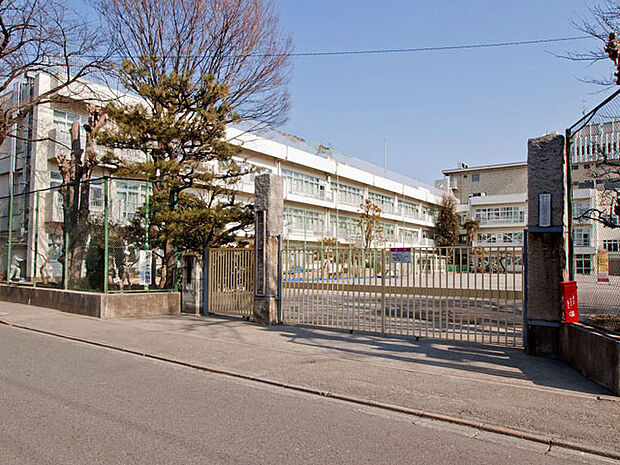 町田市立町田第一小学校 距離約1100m
