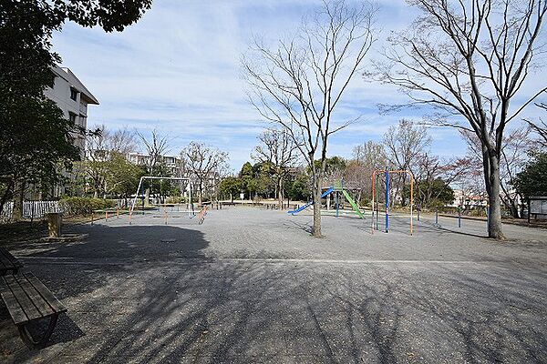 三保長谷戸公園まで約30m