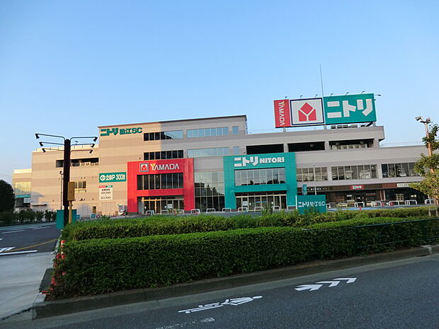 ニトリ 狛江世田谷通り店 距離約850m