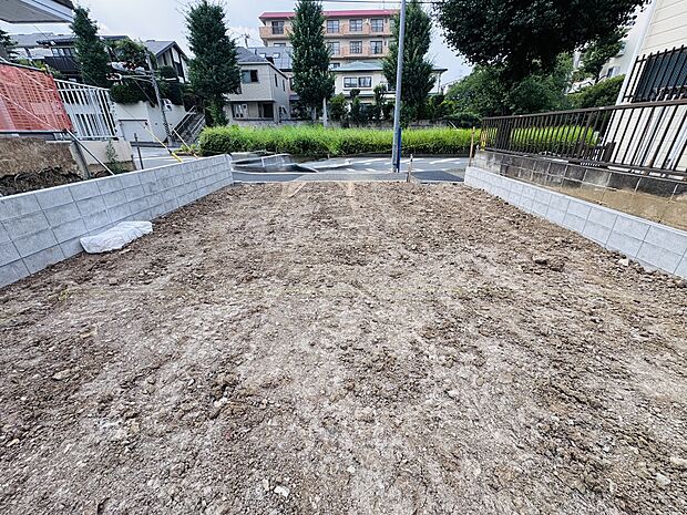 整地された住宅用の更地です