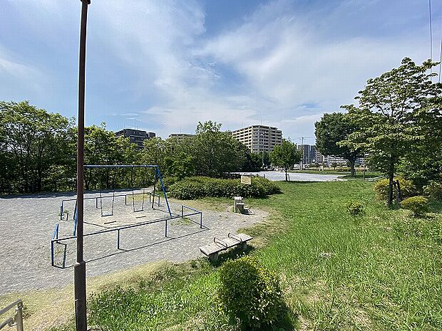 小山多摩境公園 距離約650m
