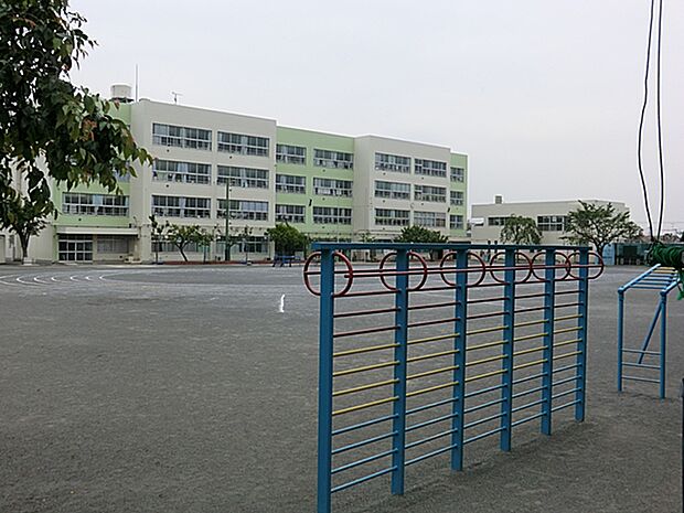 横浜市立上白根小学校まで約400m