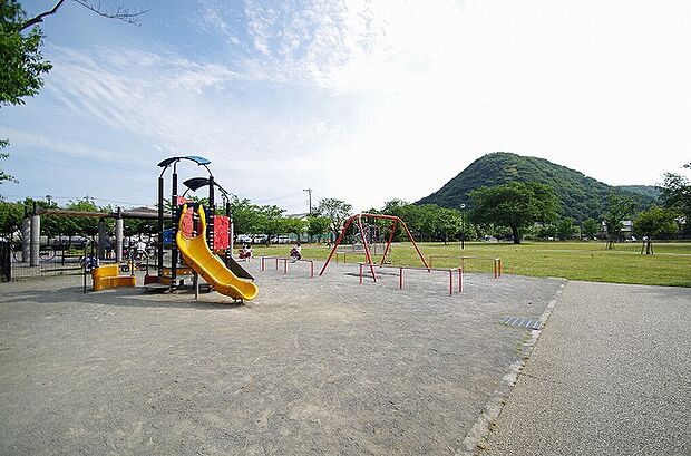 桜ヶ丘公園まで約400m