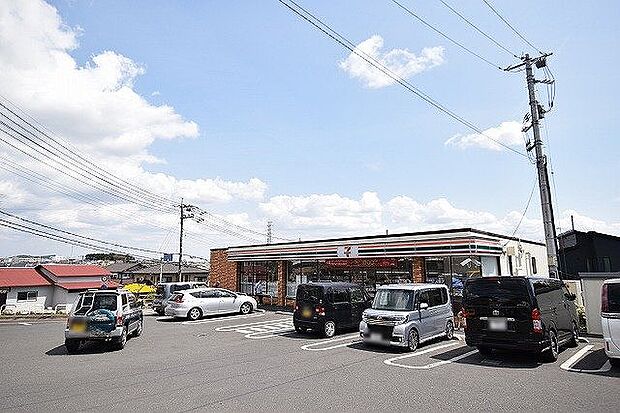 セブンイレブン 伊勢原笠窪店 距離約1200m