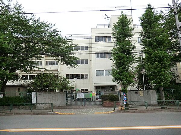 日野市立旭が丘小学校　距離約1400m