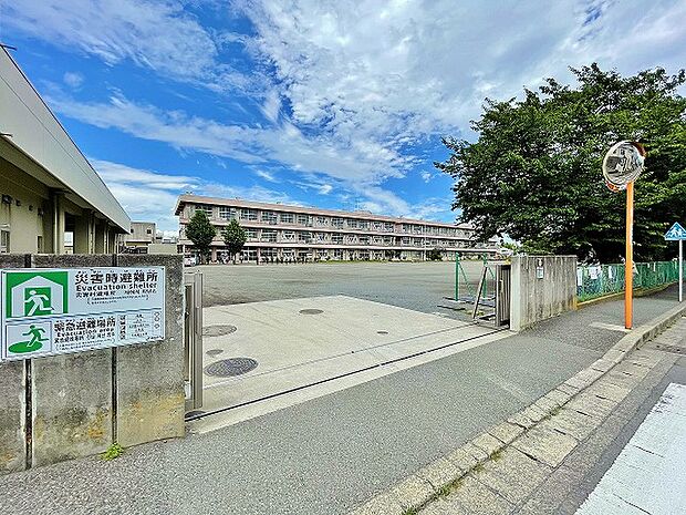 相模原市立大野北小学校 距離約1400m