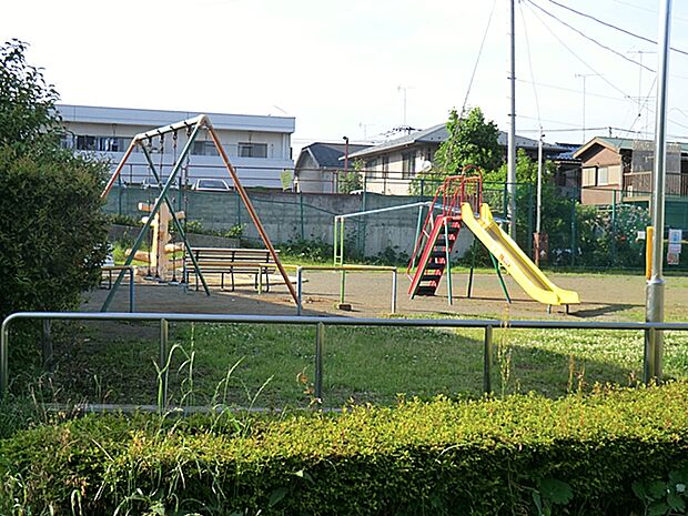 横川児童遊園 距離約190m