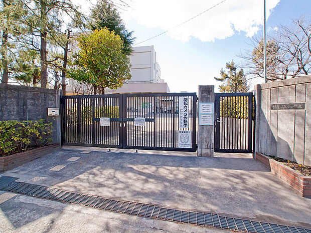 町田市立成瀬台小学校 距離約550m