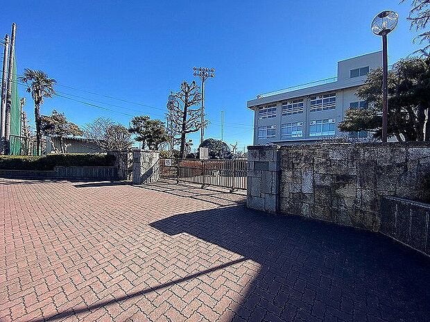 相模原市立田名中学校 距離約1000m