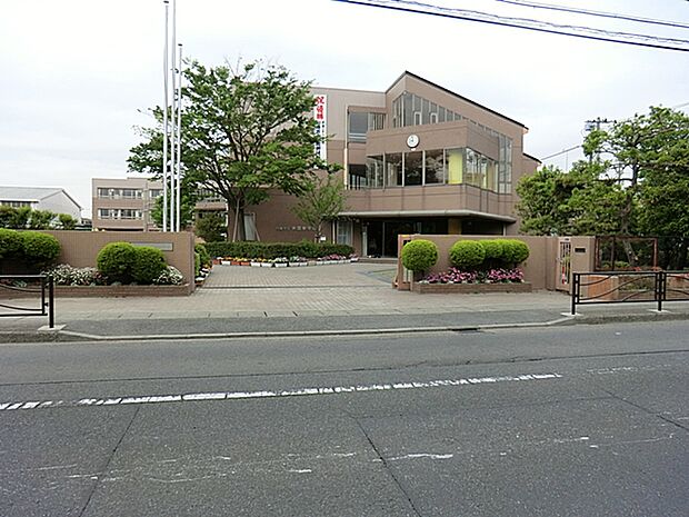 川崎市立井田中学校 距離約1100m