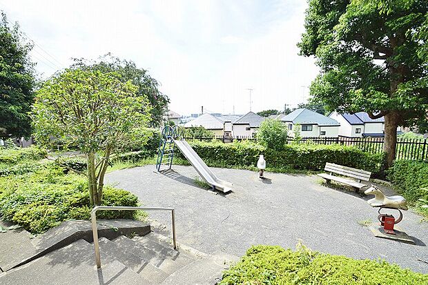 常盤天神山脇児童公園 距離約450m