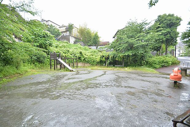 高石6丁目公園 距離約300m