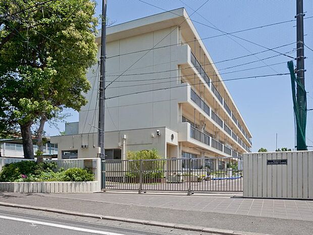 横浜市立あざみ野第一小学校 距離約1100m