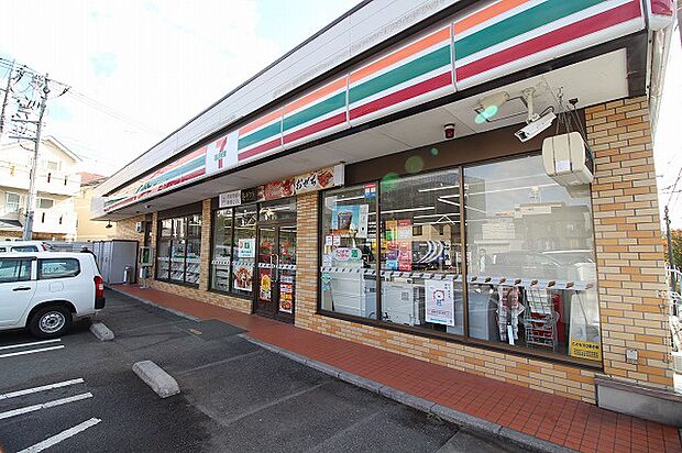 セブンイレブン 横浜美しが丘5丁目店 距離約1200m
