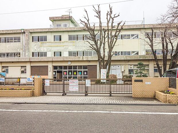 相模原市立光が丘小学校 距離約800m
