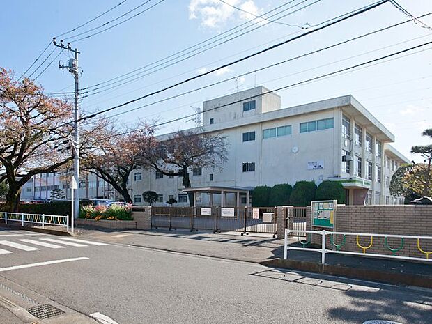 相模原市立緑が丘中学校 距離約550m