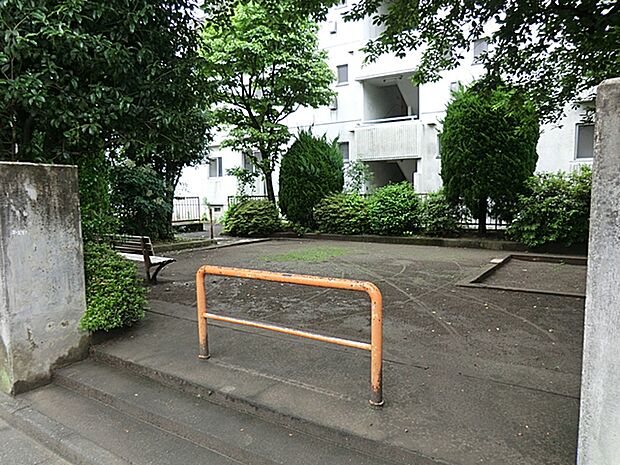 豊町さつき公園 距離約400m