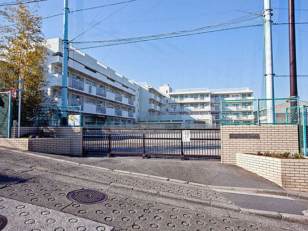 横浜市立みたけ台小学校 距離約350m