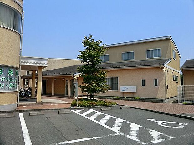 ふじた内科こども医院 距離約750