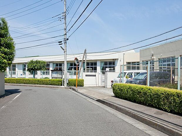町田市立真光寺中学校 距離約800m