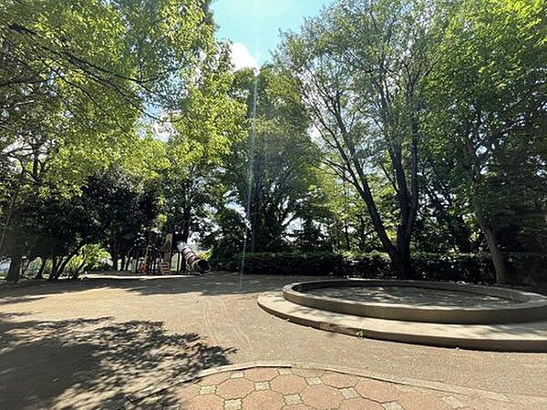 下草柳公園まで約90m
