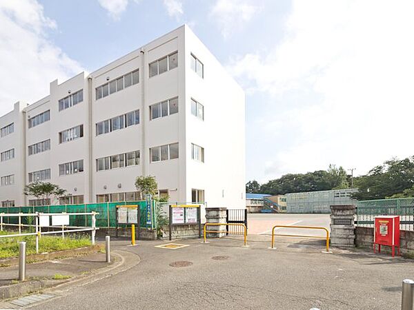 大和市立北大和小学校まで約500m
