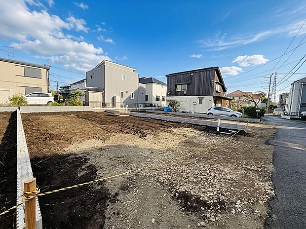 住宅地の整地された更地の写真です