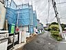 外観：建築中の住宅が並ぶ住宅地の外観です