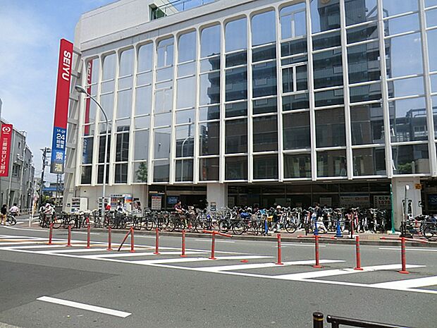 西友 武蔵新城店まで約650m