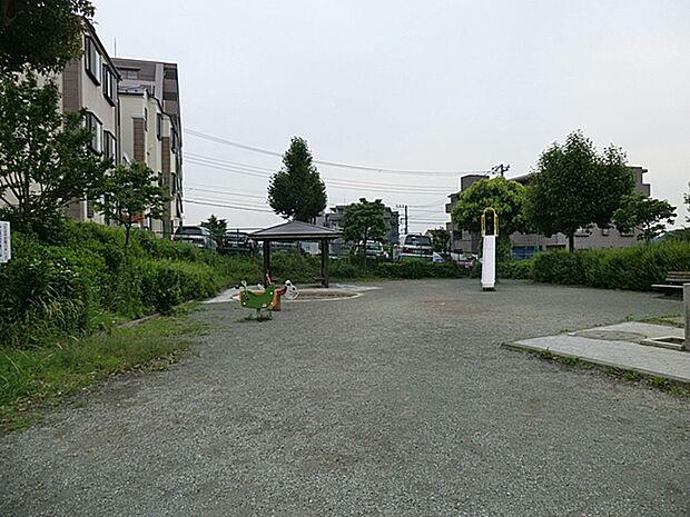 東本郷六丁目第三公園 距離約550m