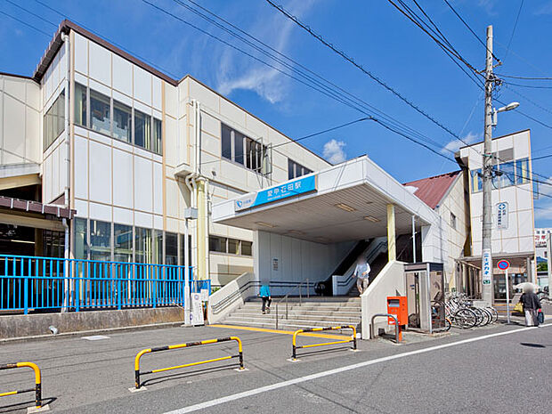 小田急小田原線「愛甲石田」駅 距離約1800m