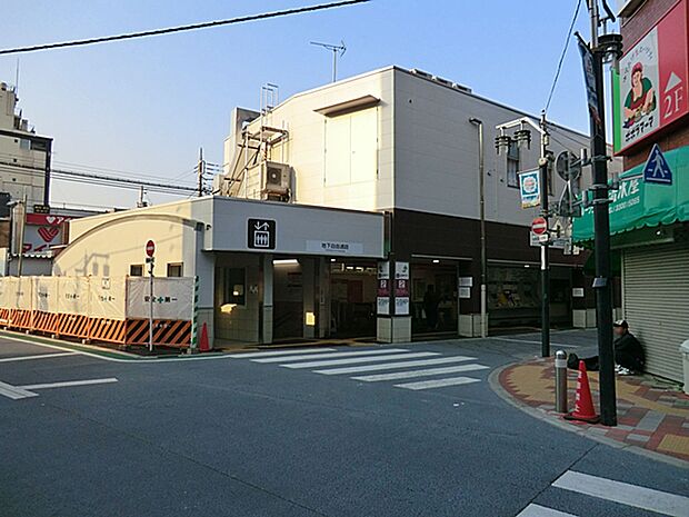 京王線「千歳烏山」駅 距離約1120m