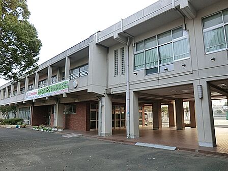 横浜市立いずみ野中学校　距離約500m