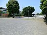 周辺：鶴巻公園　距離約550m