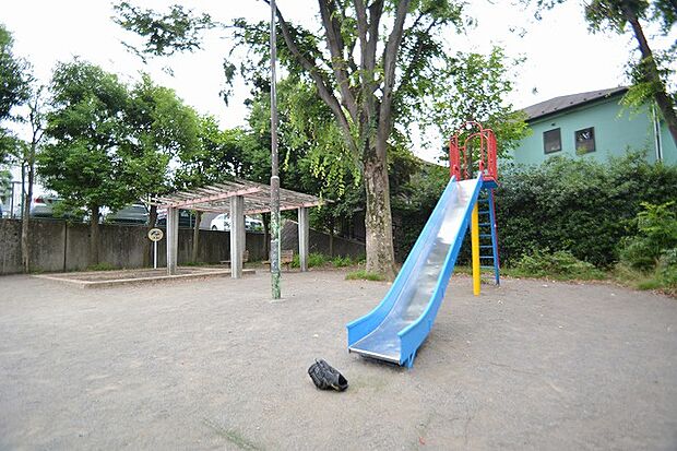 馬絹寺台公園 距離約1000m