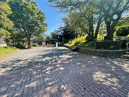 荏田第四公園まで約500m