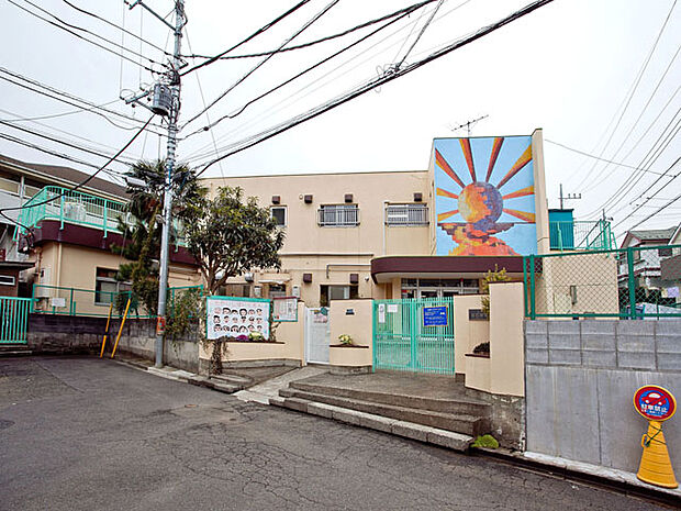 高石保育園　距離約300m