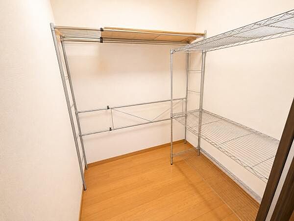 ※掲載画像はAI技術により不要な家具・荷物等を削除し、室内を見やすく加工しております。現況と異なる場合は現況を優先とします。