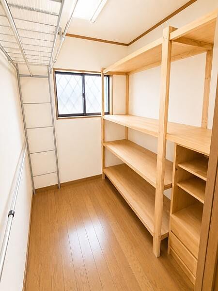 ※掲載画像はAI技術により不要な家具・荷物等を削除し、室内を見やすく加工しております。現況と異なる場合は現況を優先とします。