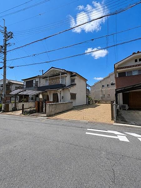 建築条件なしの売土地です。CGにて合成しております。