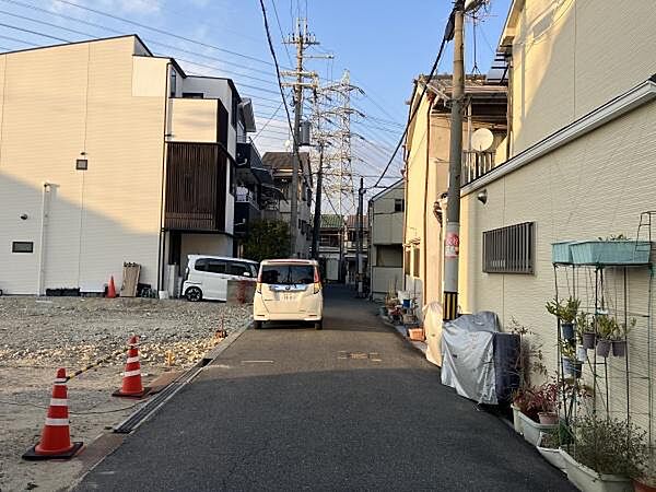交通量の少ない安全な周辺環境です。