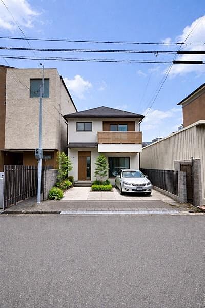 外観：327002237236