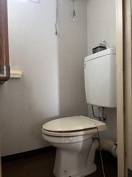 こちらの画像は室内を明るくする加工をおこなっております。実際とは異なる場合がございます。