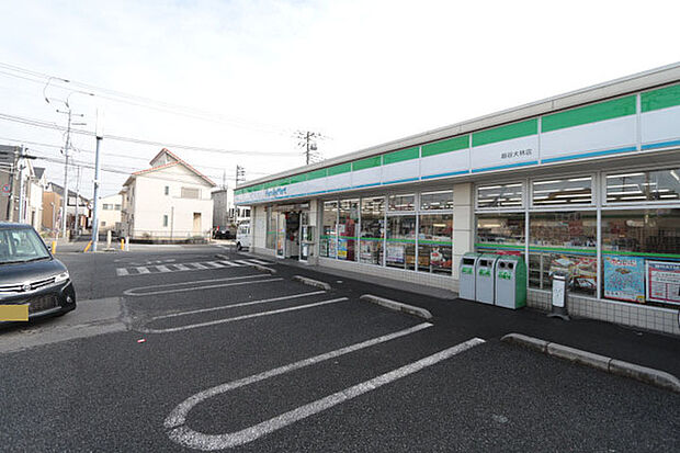 ファミリーマート越谷大林店まで128m