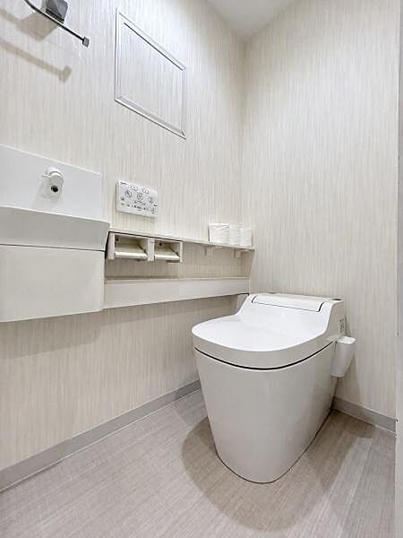 トイレを拡大表示