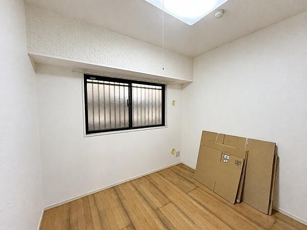 洋室を拡大表示